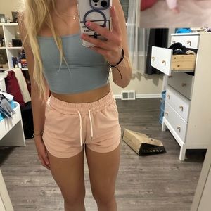 super comfortable loungewear//athletic shorts